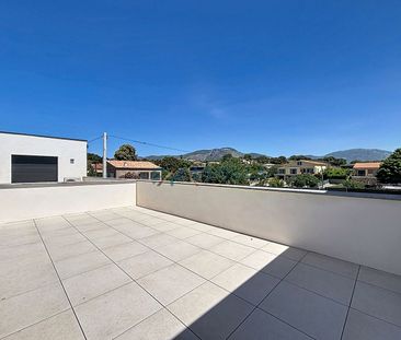 T3 neuf avec terrasse Dernier étage Baleone - Photo 6