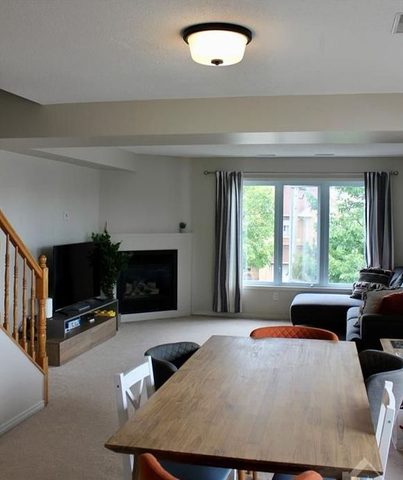 For Lease - 334 Cresthaven Drive Unit# 24, Barrhaven, Ontario - Photo 2