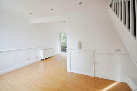 2 bedroom House To Let - Photo 2