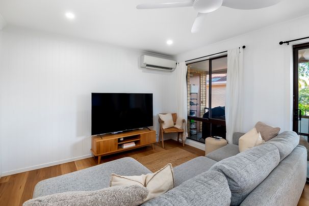 9/22-24 Duet Drive, Mermaid Waters QLD 4218 - House For Rent - $850 | Domain - Photo 1