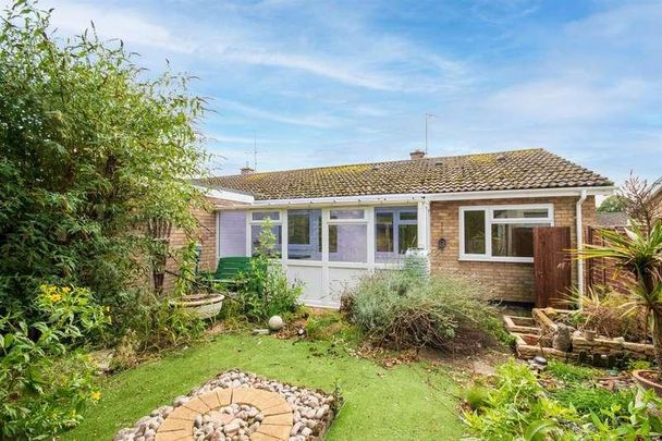 Castle Close, Weeting, IP27 - Photo 1