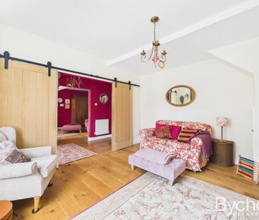 4 bedroom detached house to rent - Photo 2