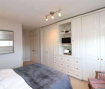 Randall Court, Page Street, Mill Hill, London, NW7 - Photo 5