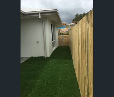 DON'T WORRY ABOUT THE WARM WEATHER- ENJOY DUCTED AIR CONDITIONING - Photo 4