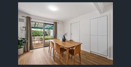 STUNNING TOWNHOUSE IN THE HEART OF PARADISE - Photo 3