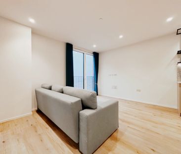 1 Bedroom 1 Bathroom Flat505 - Photo 3