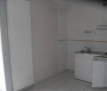 Location appartement t1 bis 2 pièces 26 m² à Rodez (12000) Centre A... - Photo 3