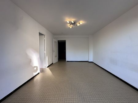 Location Appartement 4 pièces 75m² MONTPELLIER 34070 - Photo 3