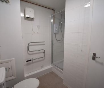 Studio to rent - Photo 6