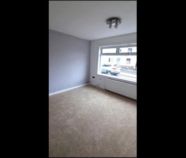 3 Bed Terraced House, Howes Drive, AB16 - Photo 3