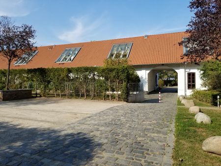 Terrassenwohnung mit Designer-Möblierung in Köln - Photo 2