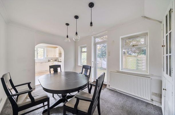 4 bedroom detached house to rent - Photo 1