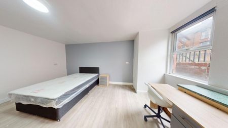 3 bedroom terraced house to rent - Photo 2