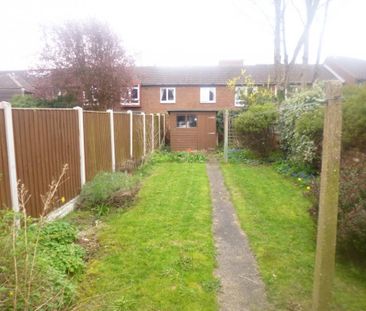2 bedroom semi-detached house to rent - Photo 3
