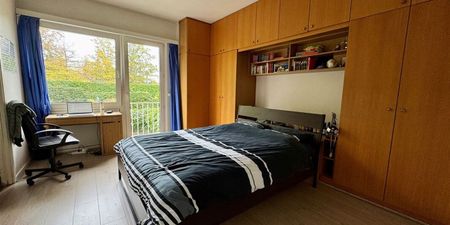 Appartement te huur in Elsene voor € 1.100 met 1 slaapkamer - Photo 2
