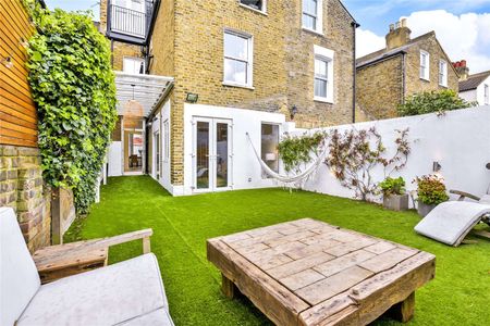 Shelgate Road, London, SW11 1BA - Photo 5