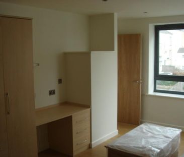 Studio to rent - Photo 2