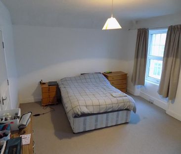 2 bedroom maisonette to rent - Photo 4