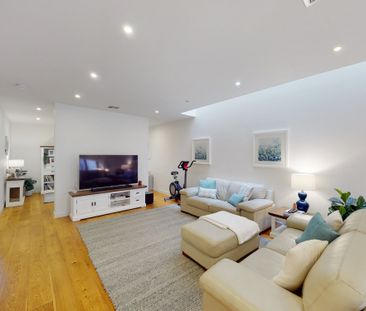 3 Monde Street, Camberwell VIC 3124 - House For Rent | Domain - Photo 1