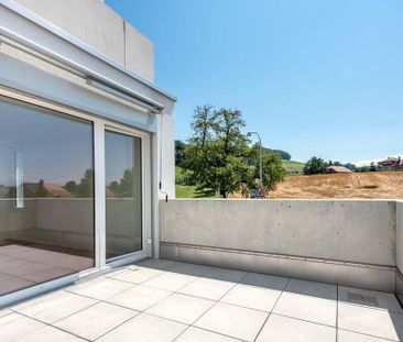 Living on two floors - Photo 2