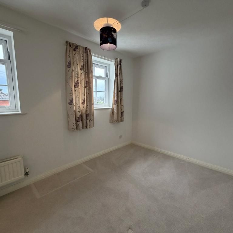 4 bedroom detached house to rent - Photo 1