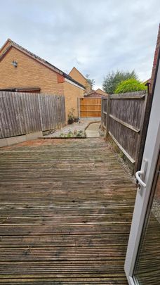 3 bedroom terraced house to rent - Photo 1