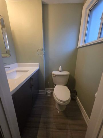 For Lease - 17 Linwood Avenue Unit# Main, Toronto, Ontario - Photo 5