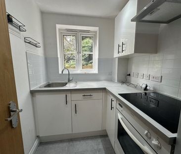 Lower Northam Road, SO30 - Photo 4