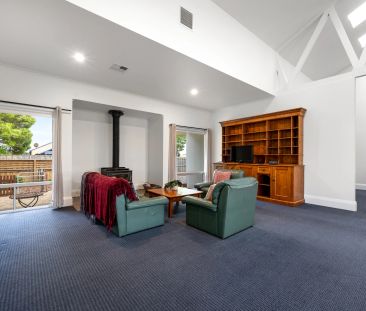 Rural Grandeur and Modern Comfort: 39 Lewis Avenue, Yahl - Photo 6