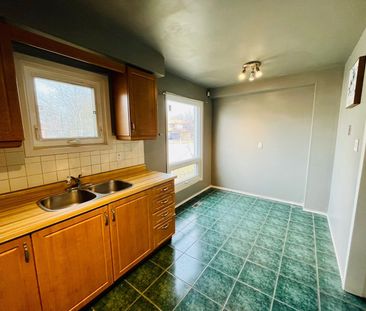 For Lease - 26 Harman Drive Unit# Main, Ajax, Ontario - Photo 6