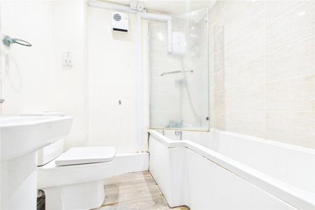 3 bedroom apartment to rent - Photo 3