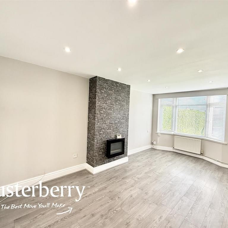 3 bedroom semi-detached house to rent - Photo 1