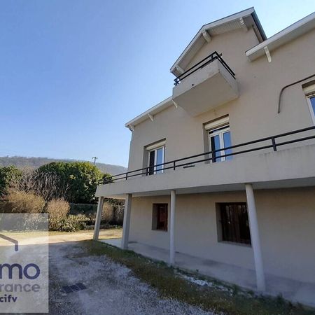 Location Appartement 2 pièces 31m² ST MARTIN D HERES 38400 - Photo 3