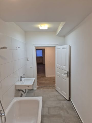 Groß und saniert – Wohnungsschnitt für Kreative! - Photo 4