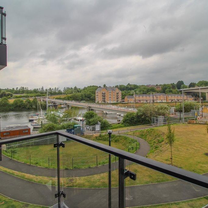2 bedroom flat to rent - Photo 1
