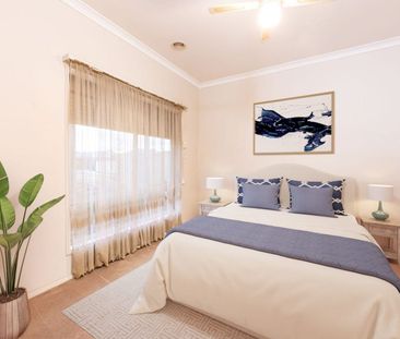 Huge Family Home - Photo 4