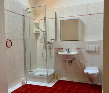 1 Zimmer, 2. Stock - Photo 2