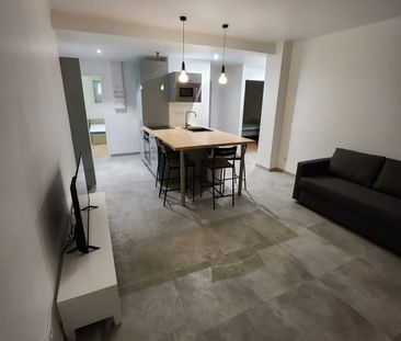 Location Appartement 4 pièces 75m² MONTPELLIER 34000 - Photo 2