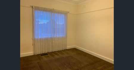 Family home awaits! - Photo 5