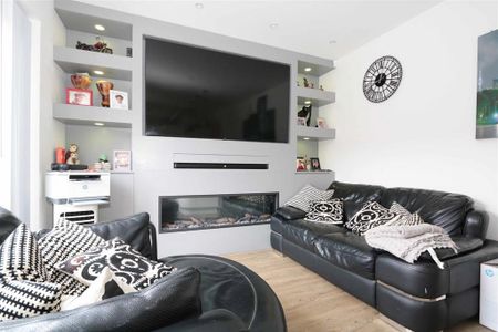 5 bedroom house to rent - Photo 2