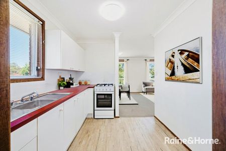 Comfortable Family Living - Photo 4