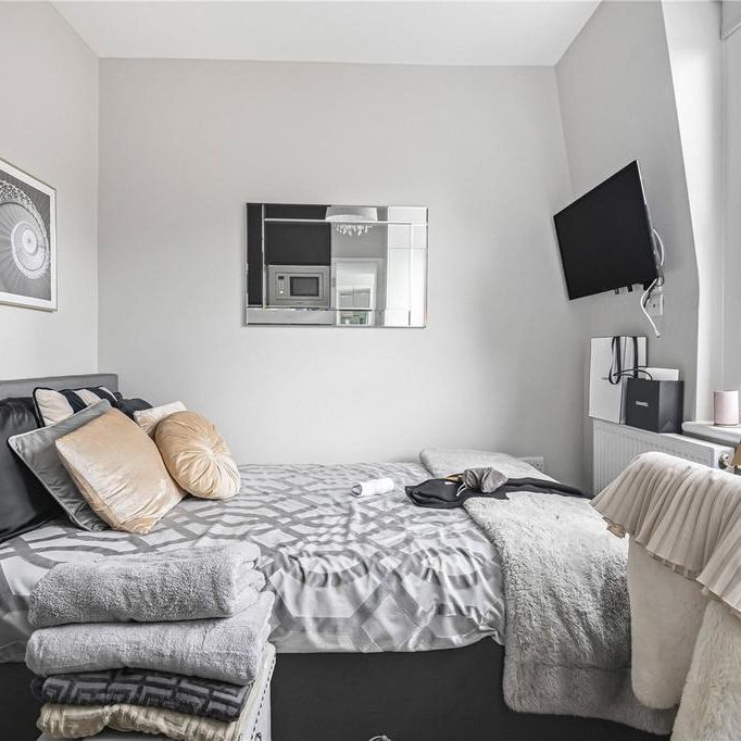 Studio to rent - Photo 1