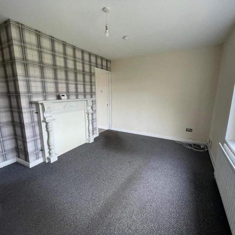 8 Bengore Gardens, Larne, BT40 2AW - Photo 1