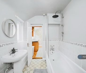 2 bedroom terraced house to rent - Photo 5