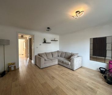 Lower Northam Road, SO30 - Photo 2