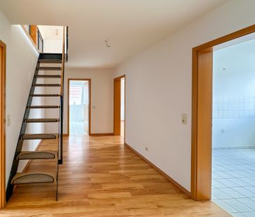 Frisch renovierte Maisonettewohnung mit Balkon und Wannenbad - Photo 3