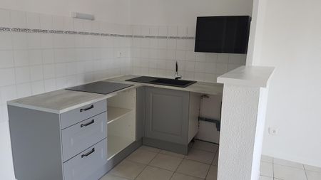 Location Appartement 2 pièces 39m² CARCASSONNE 11000 - Photo 3