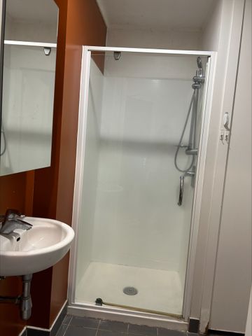 Harbour Views with 15th Floor Living! - Photo 5