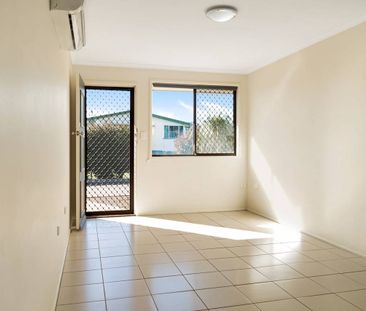 Convenient Low Maintenance Unit - Photo 6