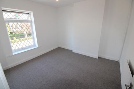 4 bedroom detached house to rent - Photo 5